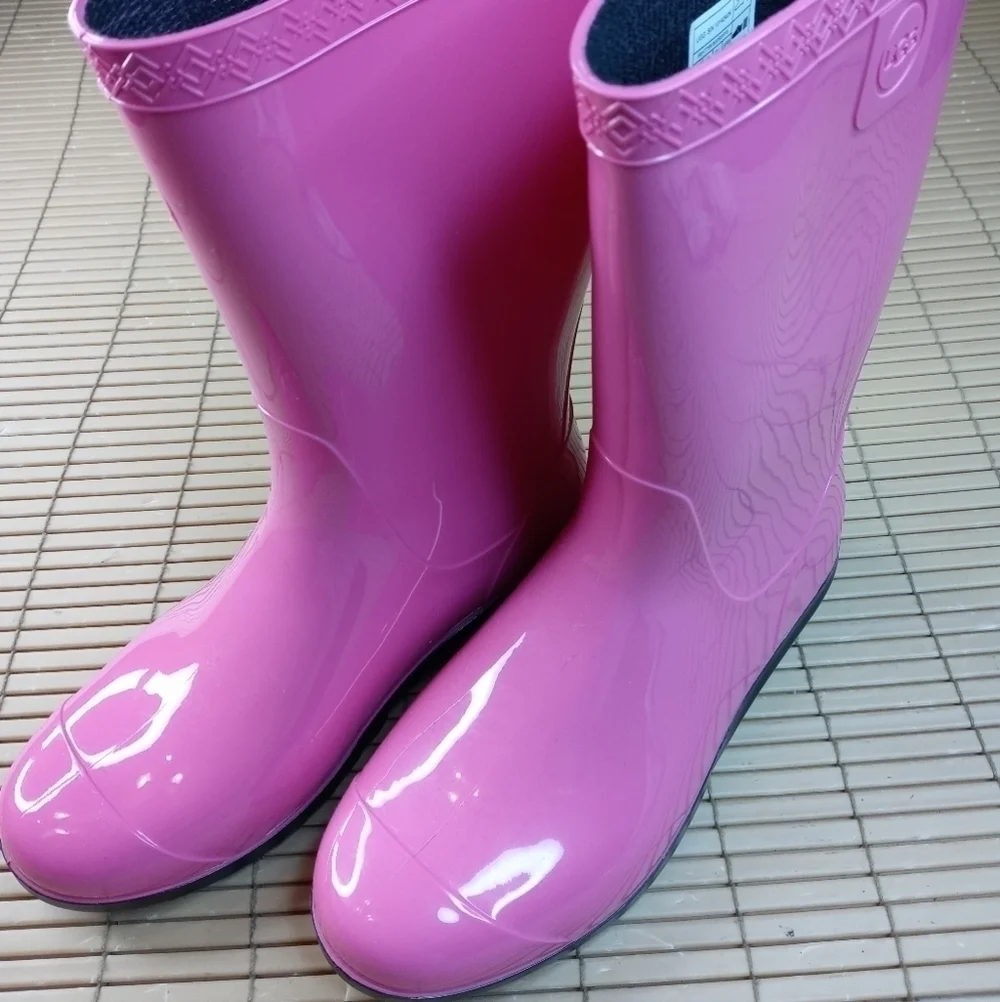 UGG 'Raana' Diva Pink Rain Boot women's size 5M NEW!!! B100